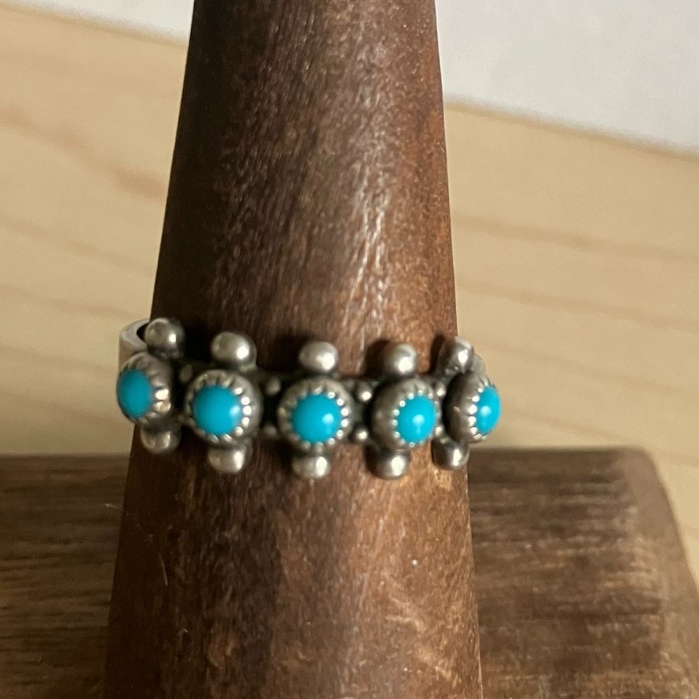 Vintage Native American Sterling Turquoise Row ring